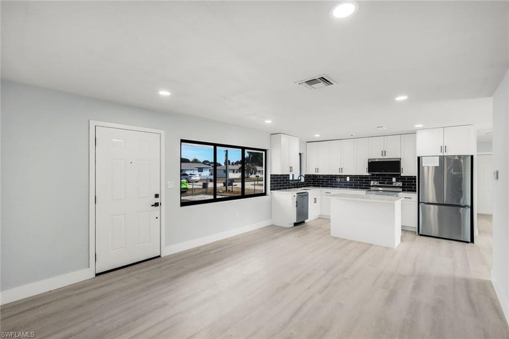 1389 Pine AVE, NORTH FORT MYERS FL 33917-6