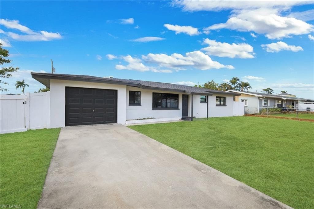 1389 Pine AVE, NORTH FORT MYERS FL 33917-2