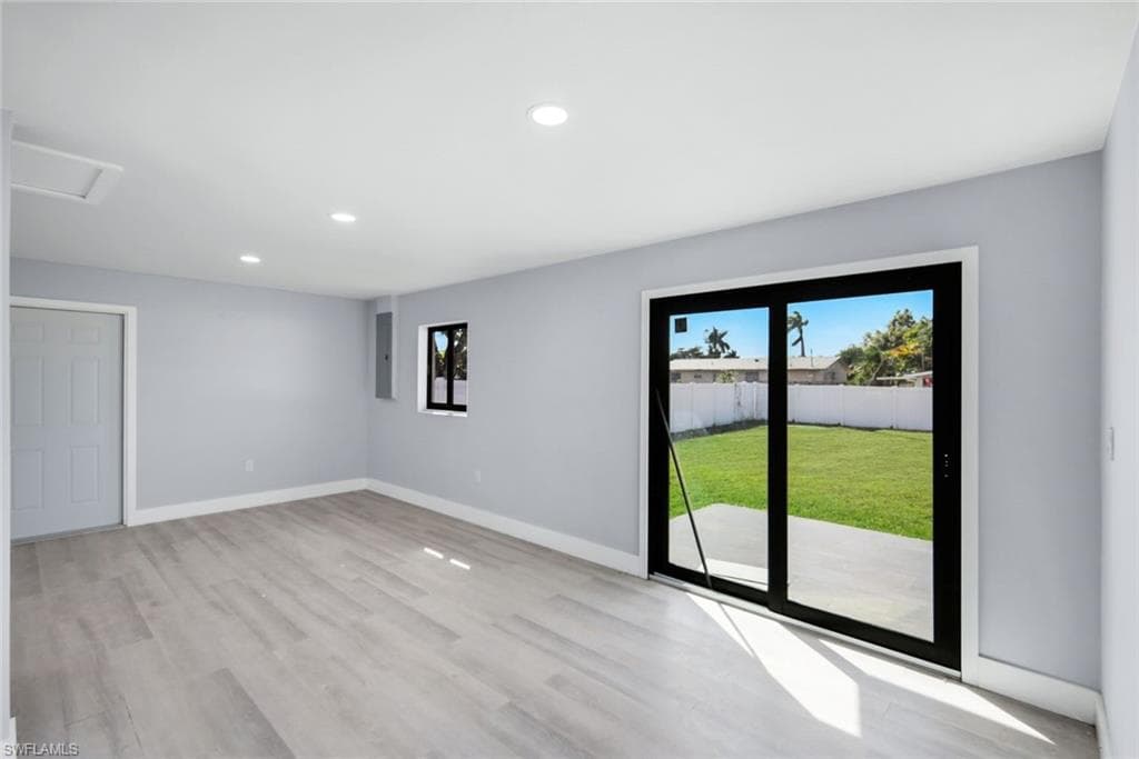 1389 Pine AVE, NORTH FORT MYERS FL 33917-10