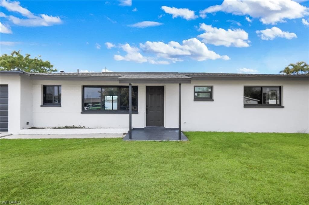 1389 Pine AVE, NORTH FORT MYERS FL 33917-3