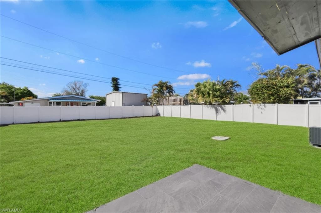 1389 Pine AVE, NORTH FORT MYERS FL 33917-20
