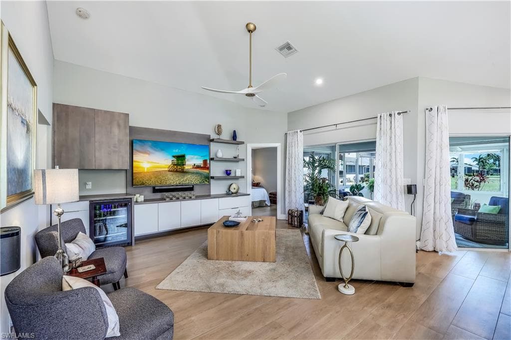 20822 Country Barn DR, ESTERO FL 33928-2