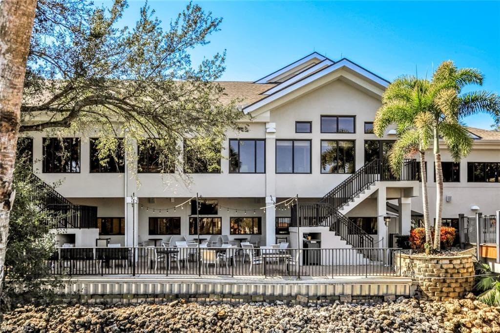 20822 Country Barn DR, ESTERO FL 33928-20