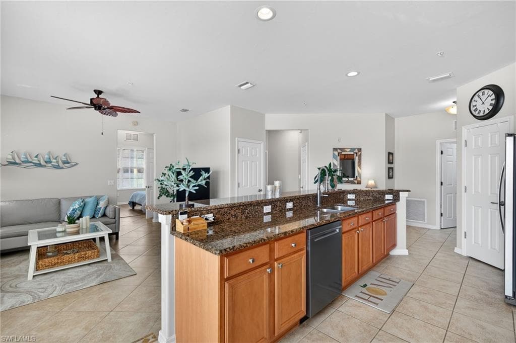 11751 Pasetto LN 201-15