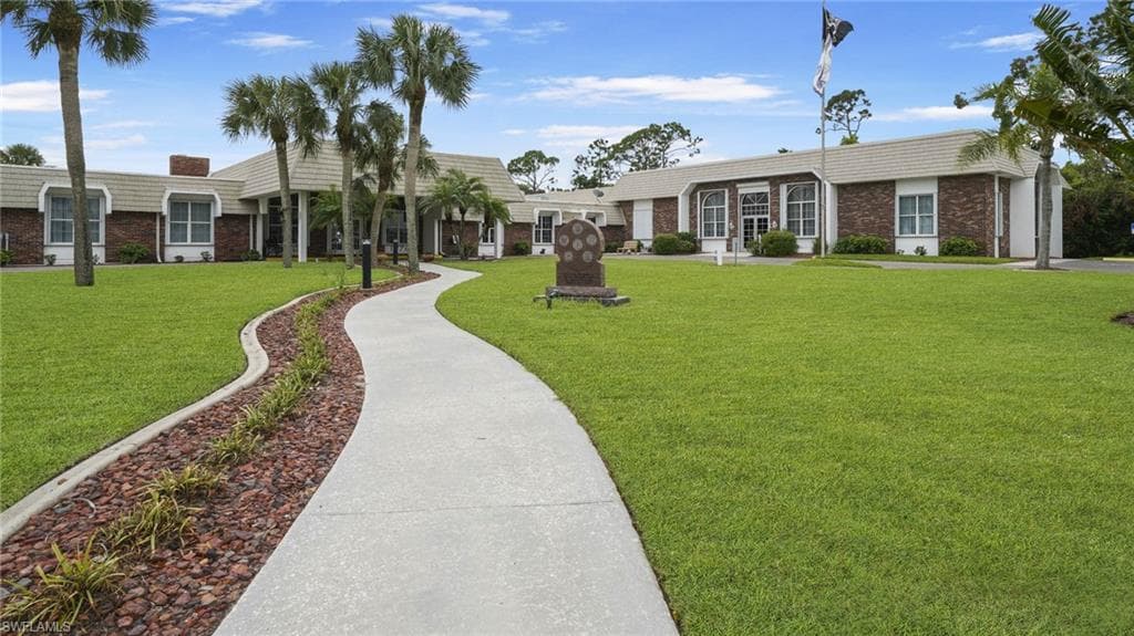 5517 Salem LN, NORTH FORT MYERS FL 33917-33