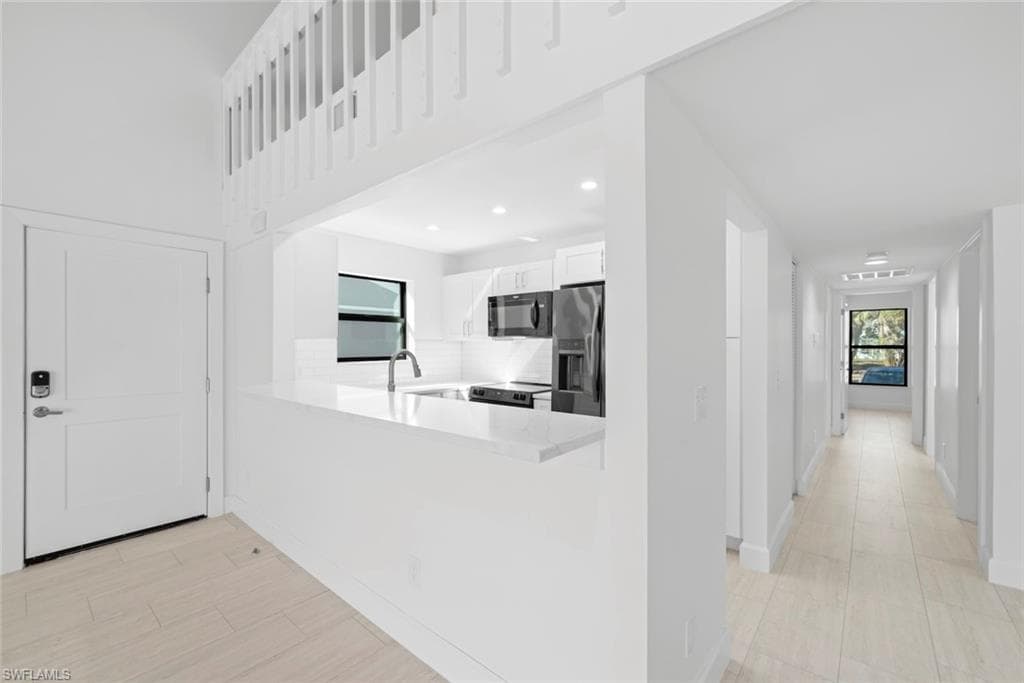 736 Donax ST, SANIBEL FL 33957-16