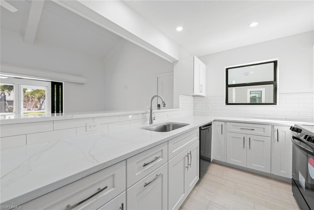 736 Donax ST, SANIBEL FL 33957-15
