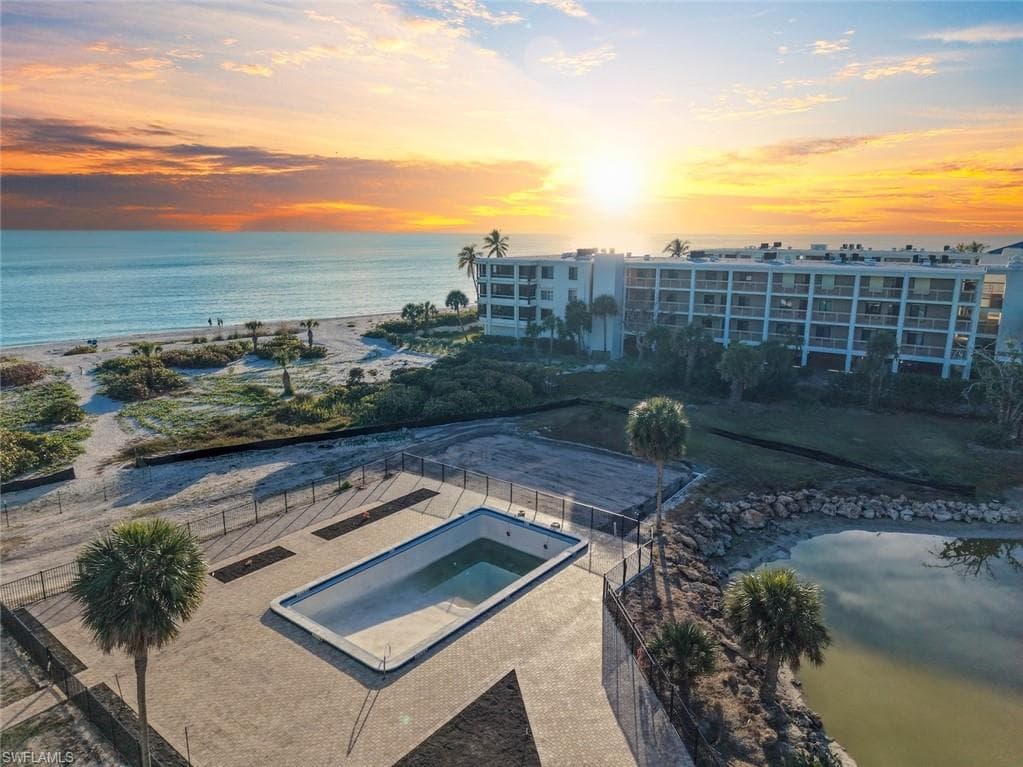 2737 W Gulf DR # 122, SANIBEL FL 33957-1