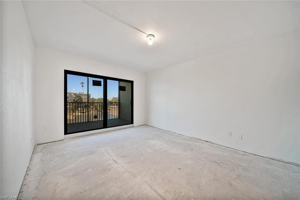 2737 W Gulf DR # 122, SANIBEL FL 33957-16