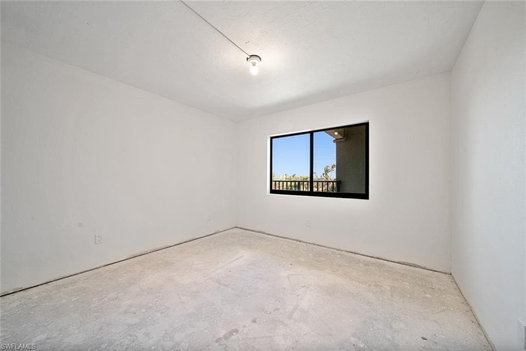 2737 W Gulf DR # 122, SANIBEL FL 33957-19