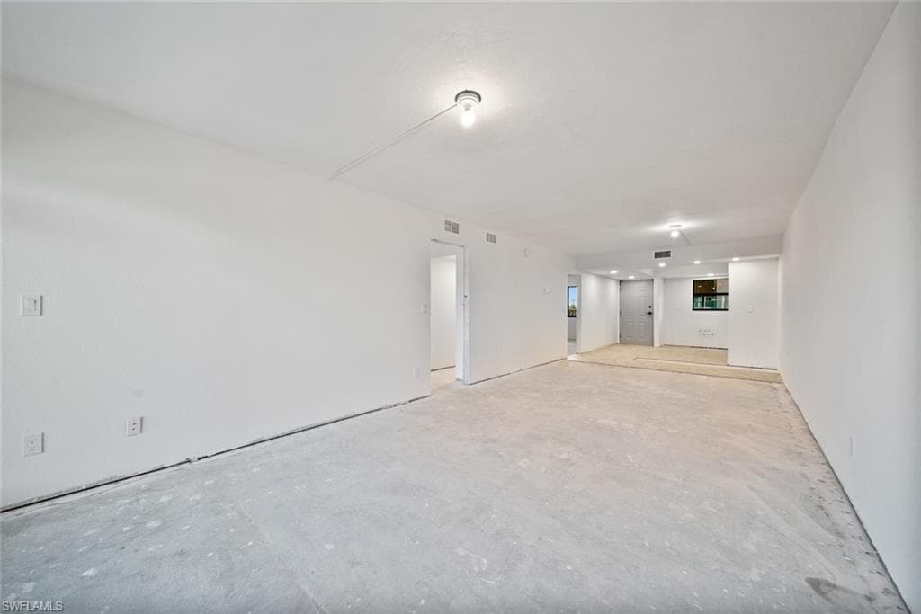 2737 W Gulf DR # 122, SANIBEL FL 33957-9