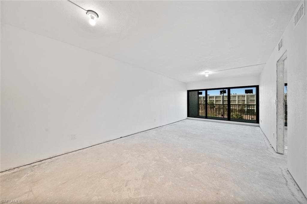 2737 W Gulf DR # 122, SANIBEL FL 33957-7