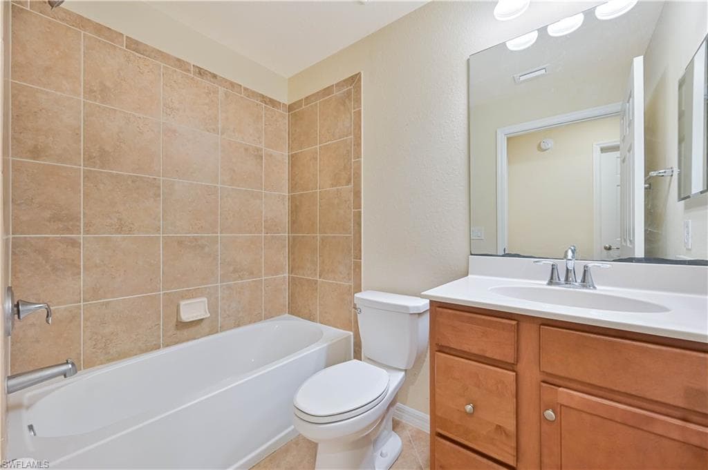 13671 Julias WAY # 1224, FORT MYERS FL 33919-27