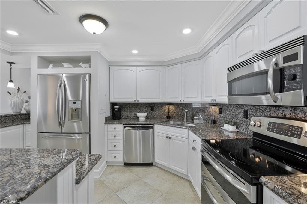 5 Bluebill AVE 812-5