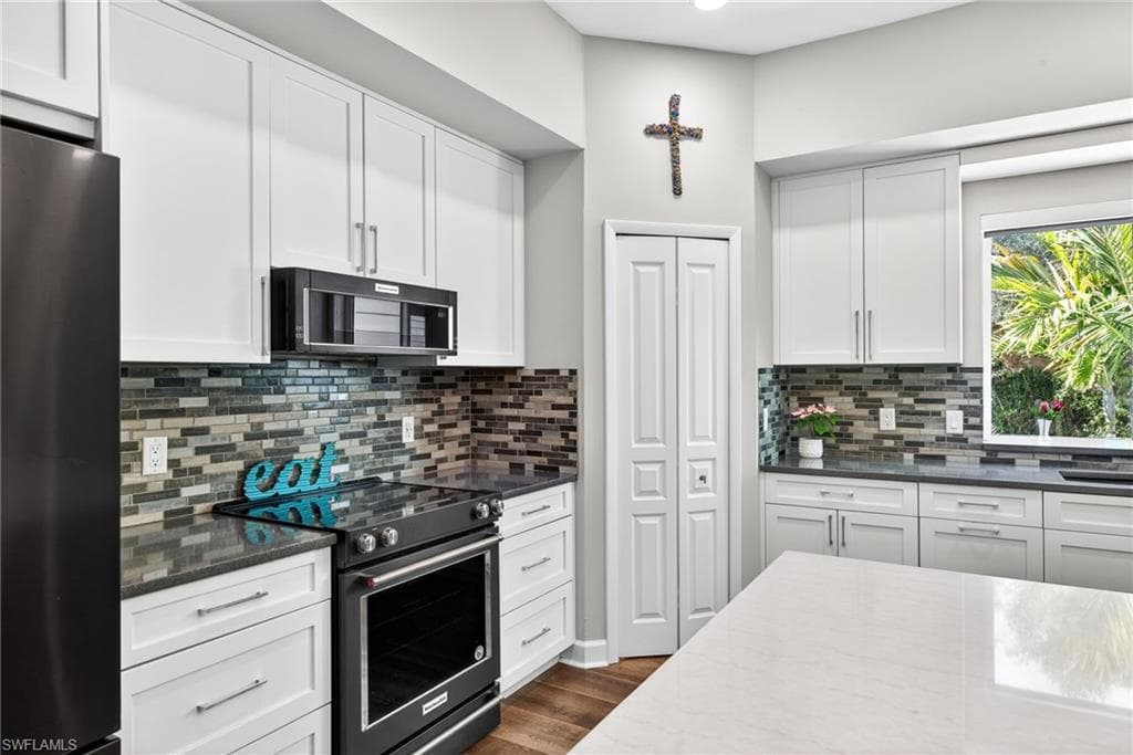 14041 River RD, FORT MYERS FL 33905-11