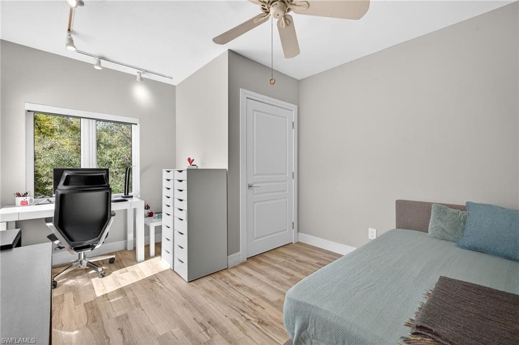 14041 River RD, FORT MYERS FL 33905-23