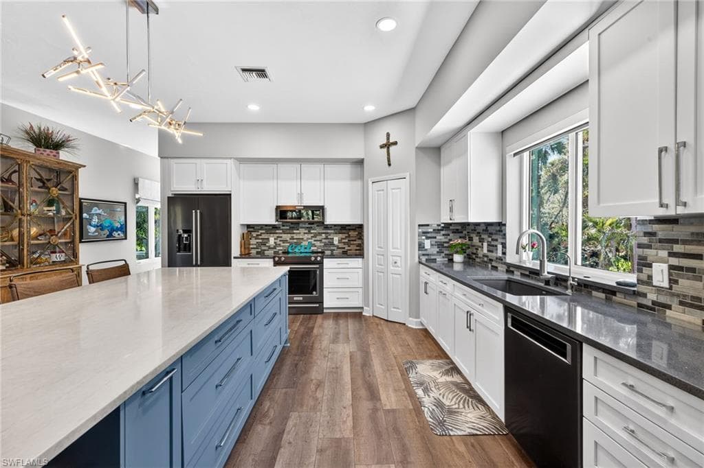 14041 River RD, FORT MYERS FL 33905-9