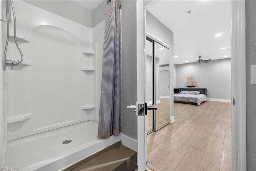 14041 River RD, FORT MYERS FL 33905-32