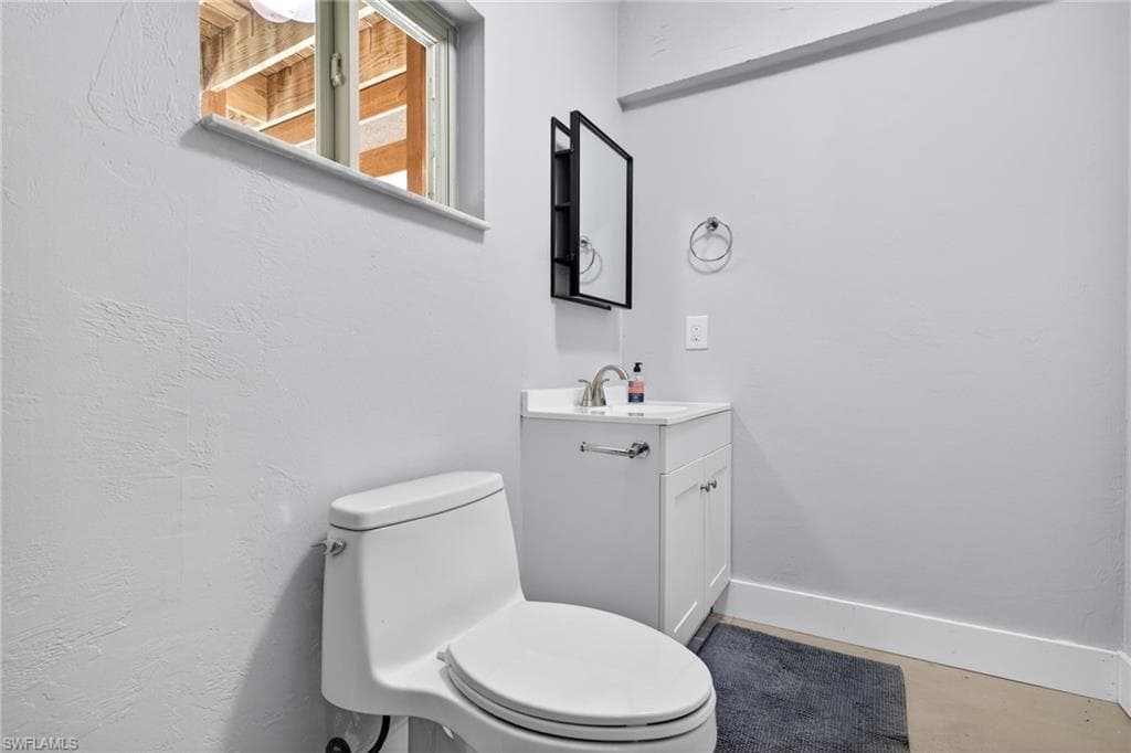 14041 River RD, FORT MYERS FL 33905-34