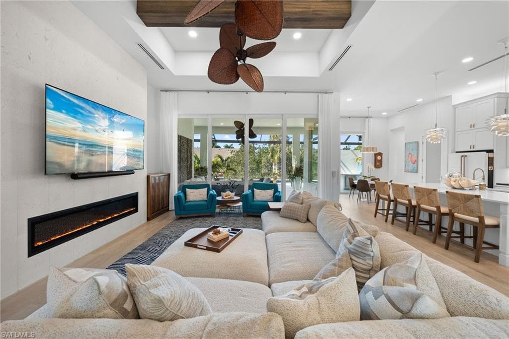 27000 Flamingo DR, BONITA SPRINGS FL 34135-6