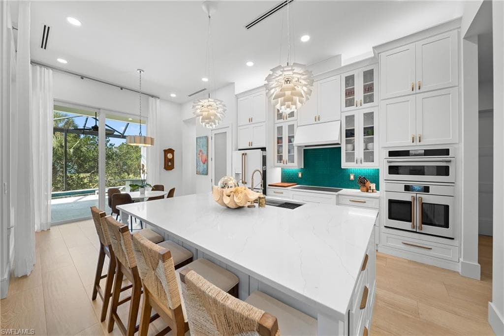 27000 Flamingo DR, BONITA SPRINGS FL 34135-9