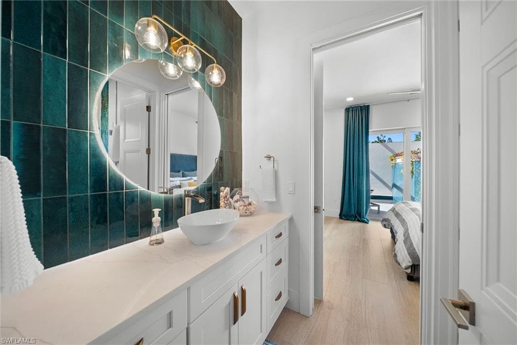 27000 Flamingo DR, BONITA SPRINGS FL 34135-38