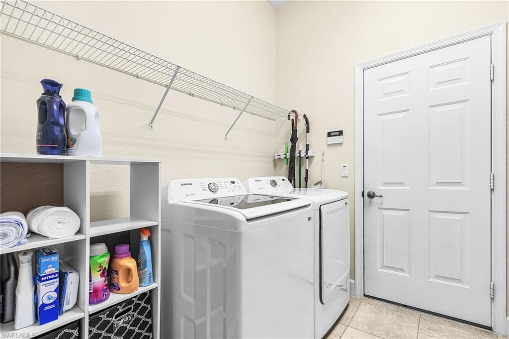 3811 Lakeview Isle CT-12