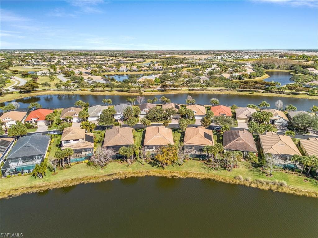 3811 Lakeview Isle CT-28