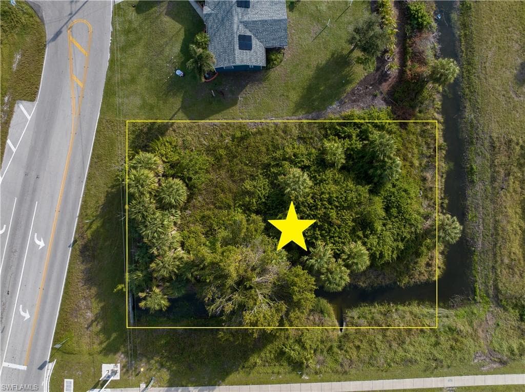 9025 Fruitland AVE-6
