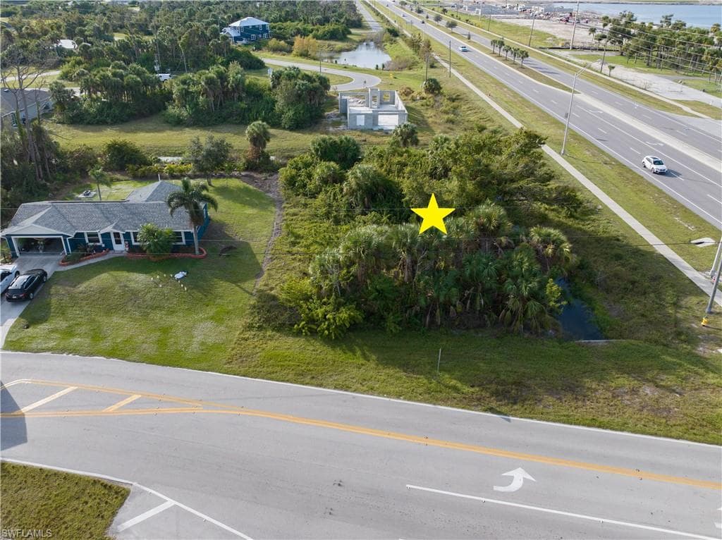9025 Fruitland AVE-7