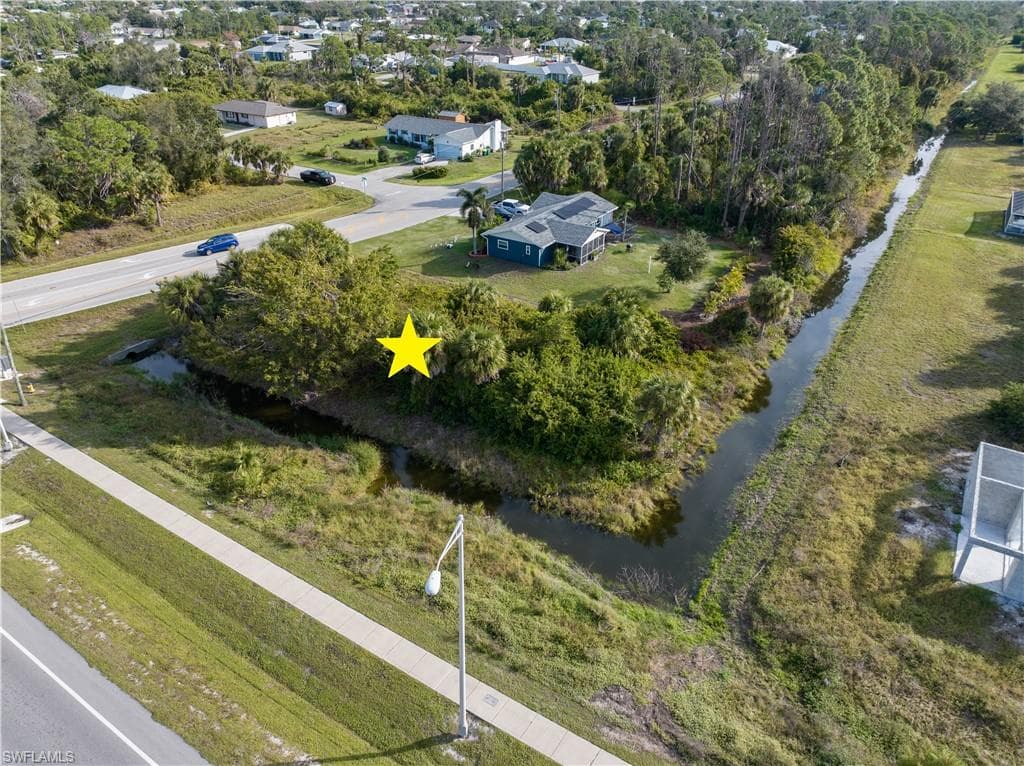 9025 Fruitland AVE-14