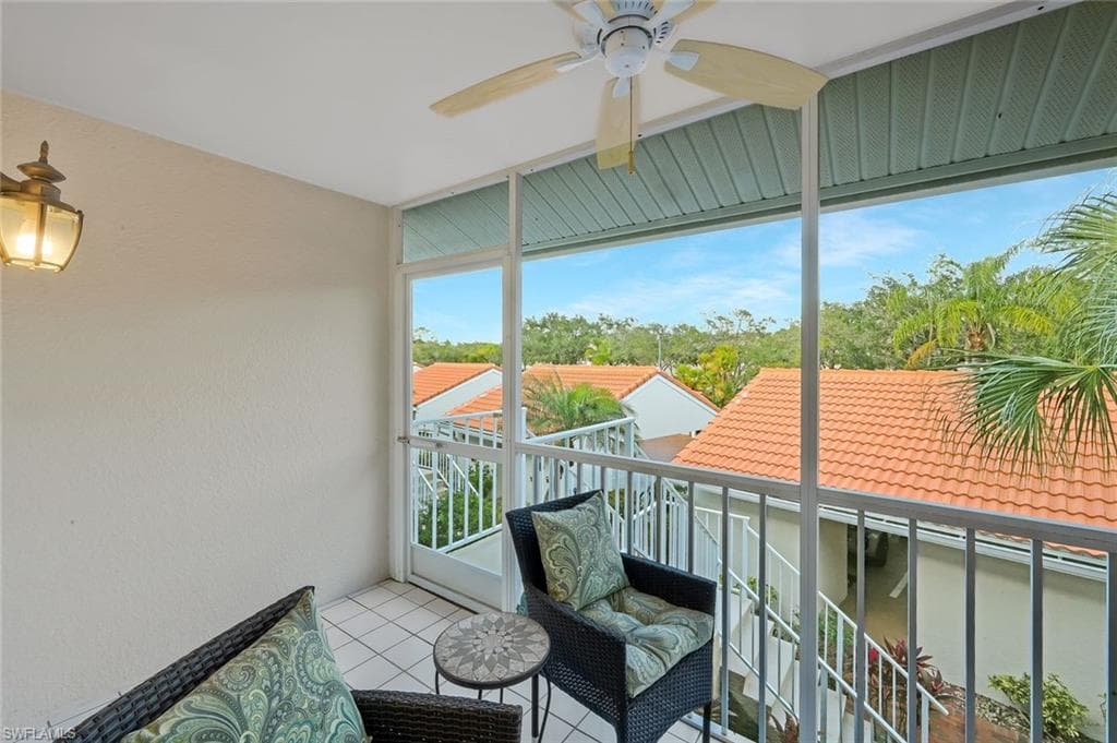 2305 Hidden Lake DR # 3704, NAPLES FL 34112-22