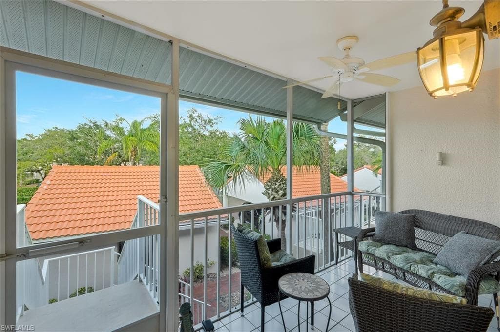 2305 Hidden Lake DR # 3704, NAPLES FL 34112-21