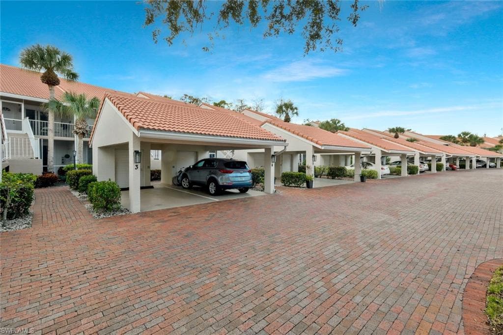 2305 Hidden Lake DR # 3704, NAPLES FL 34112-27