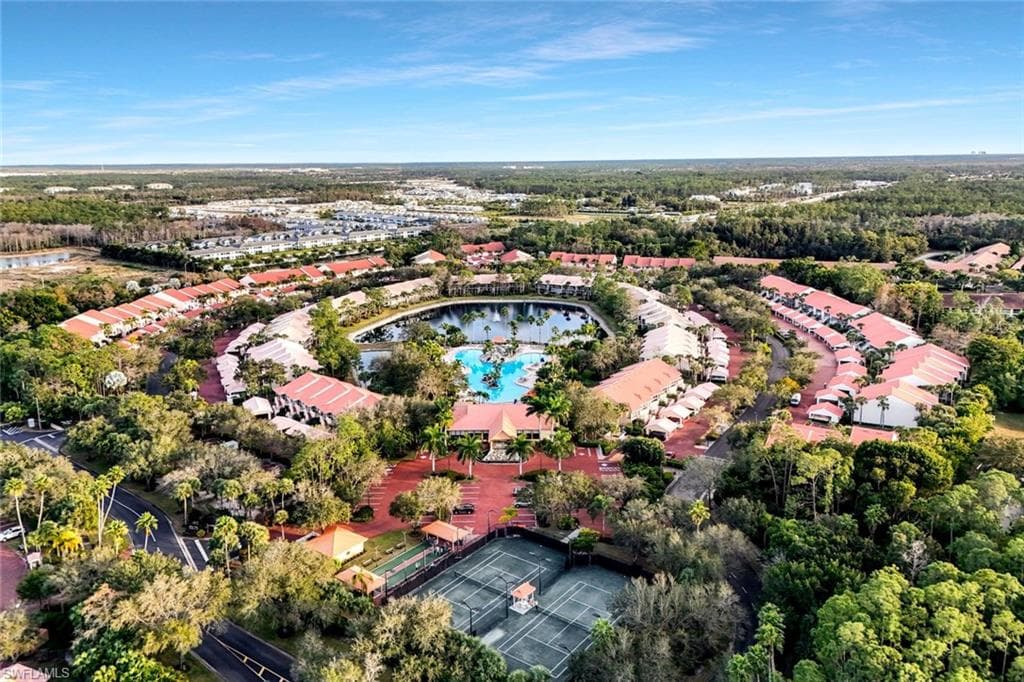 2305 Hidden Lake DR # 3704, NAPLES FL 34112-29