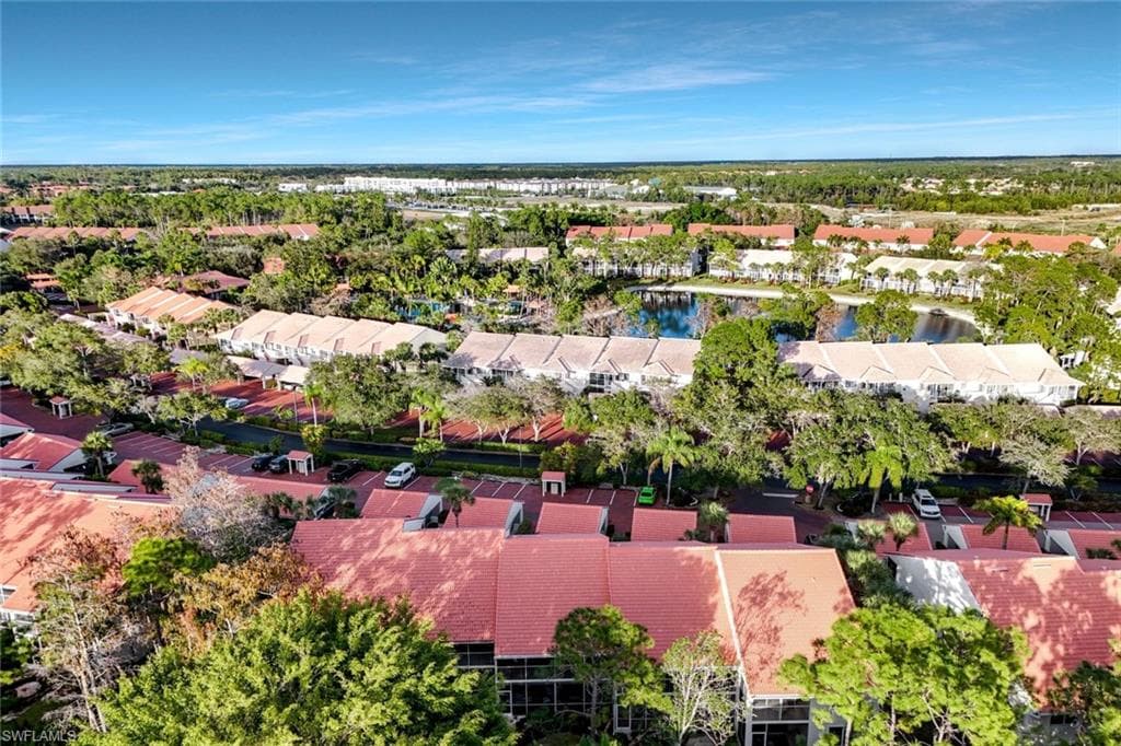 2305 Hidden Lake DR # 3704, NAPLES FL 34112-36
