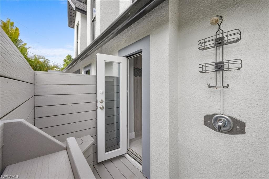 12991 Iona RD, FORT MYERS FL 33908-31