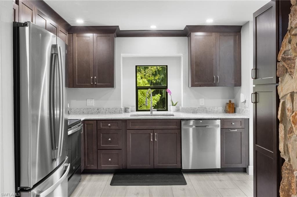 12991 Iona RD, FORT MYERS FL 33908-9