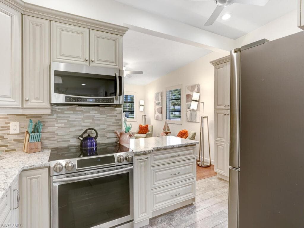 784 11th ST N, NAPLES FL 34102-12