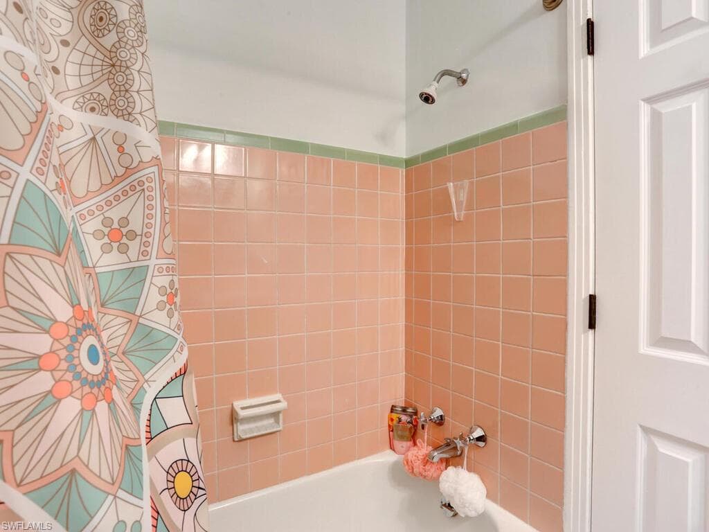 784 11th ST N, NAPLES FL 34102-21