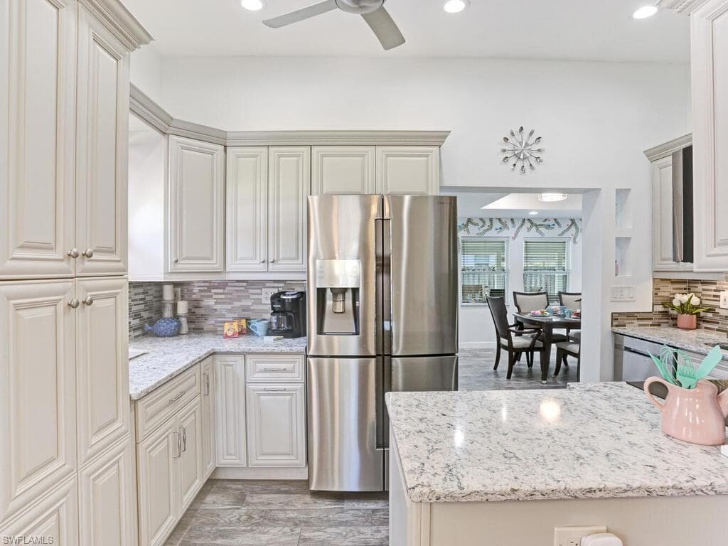784 11th ST N, NAPLES FL 34102-9