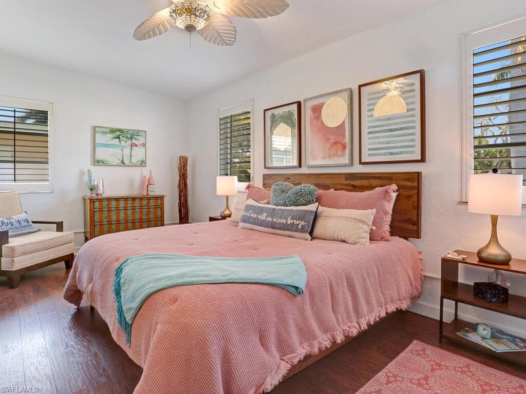 784 11th ST N, NAPLES FL 34102-18