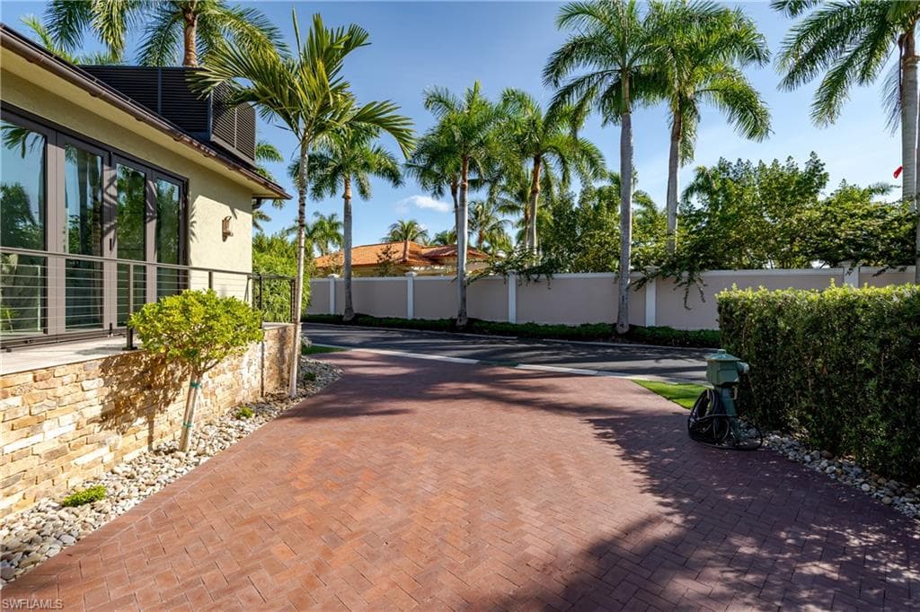 13323 Snook CIR, NAPLES FL 34114-12