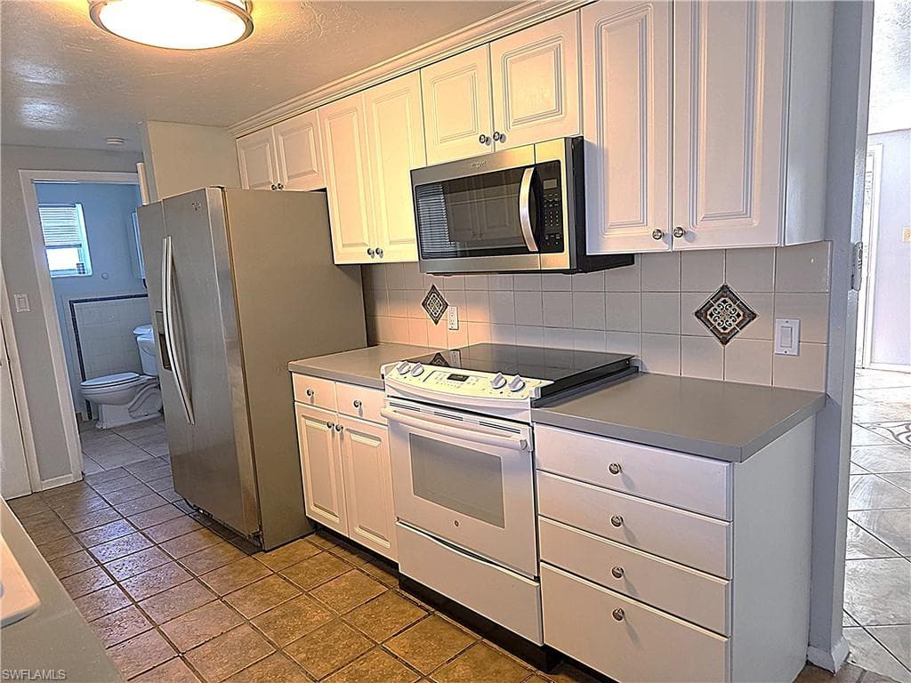 12362 3rd ST-4