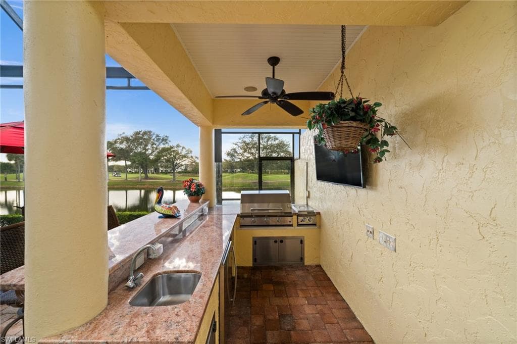 9085 Terranova DR-18