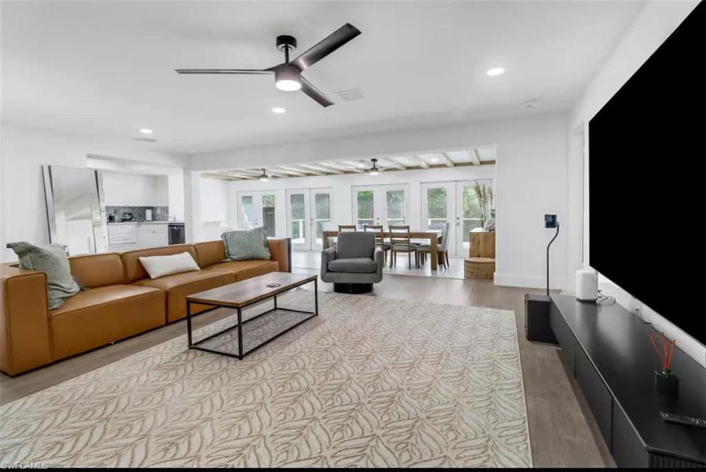 514 14th ST N, NAPLES FL 34102-2