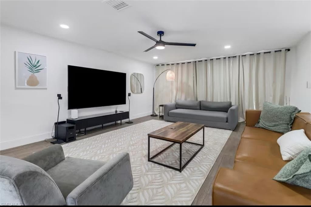 514 14th ST N, NAPLES FL 34102-3