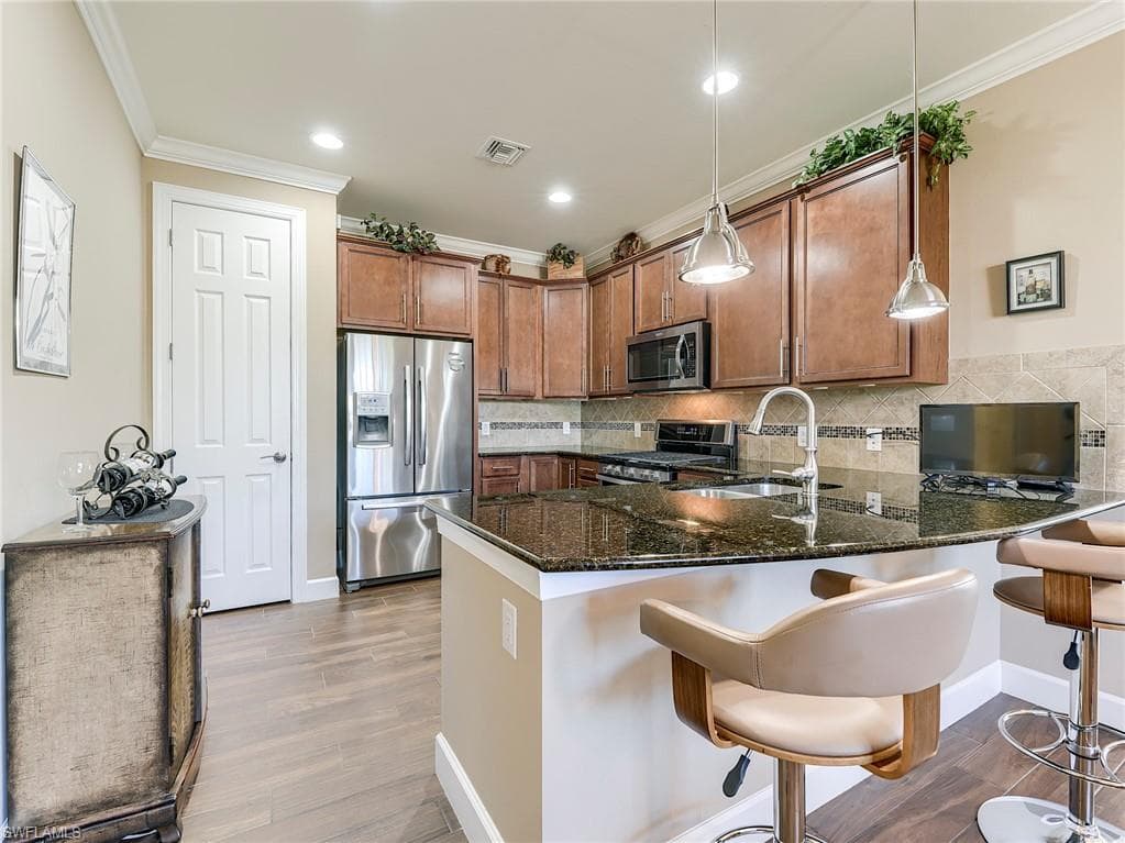 10641 Jackson Square DR-5