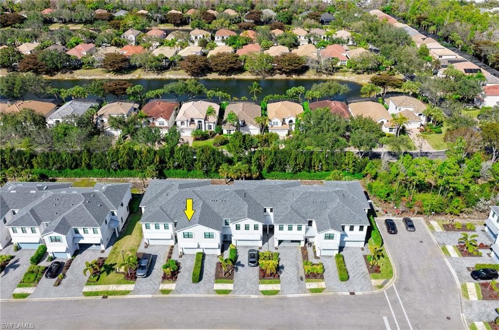 13045 Pembroke DR, NAPLES FL 34105-26