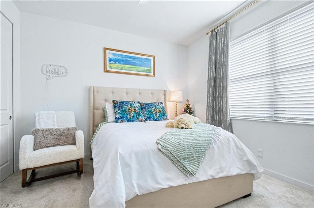 13045 Pembroke DR, NAPLES FL 34105-15